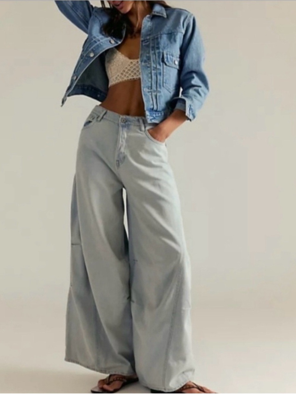 Free People We The Free Westward Demi Jeans in Fade Into You Size 27 NEW